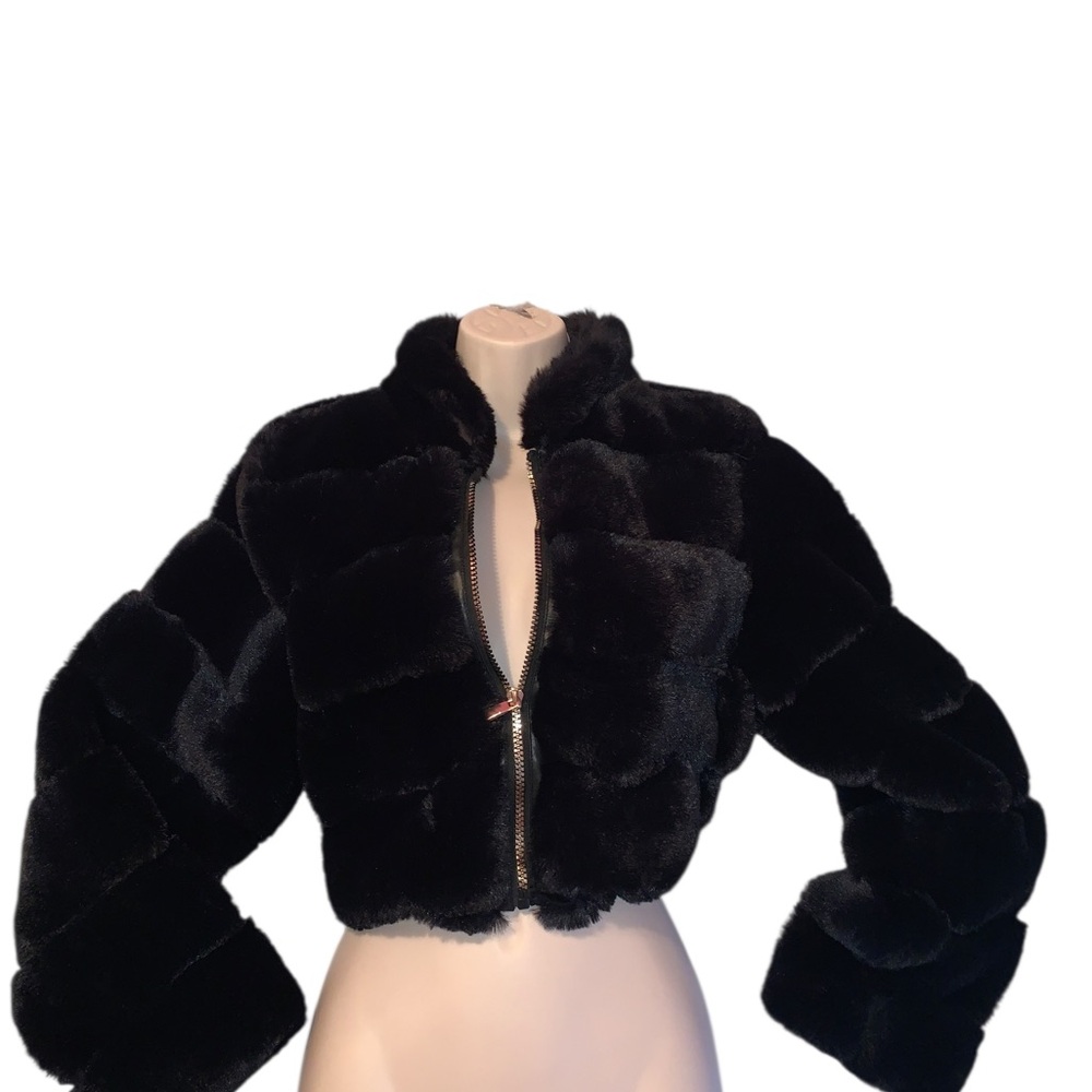 Black faux fur crop Jacket sz Medium, NEW - Picture 2 of 15
